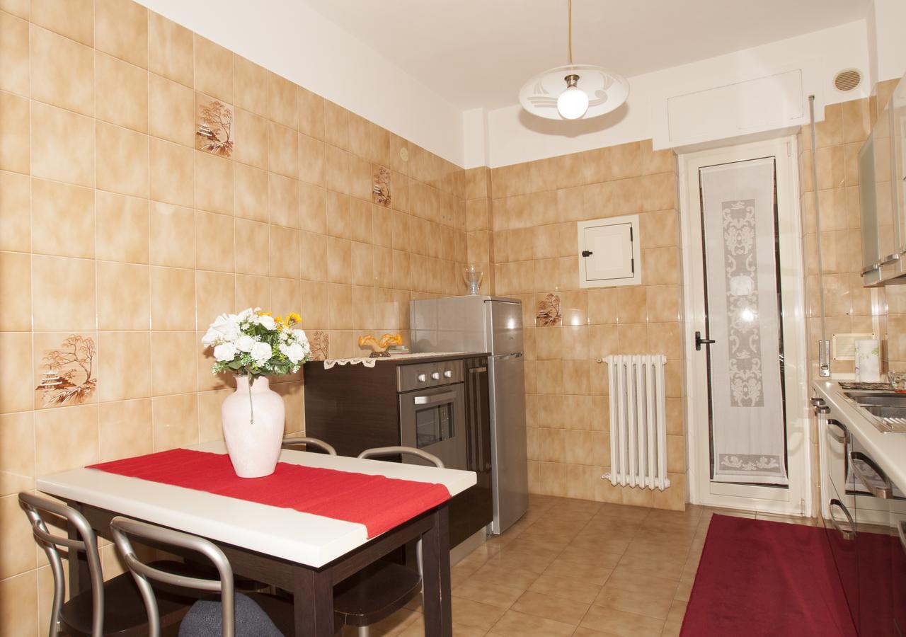 Laura Bed and Breakfast Pescara Exteriör bild